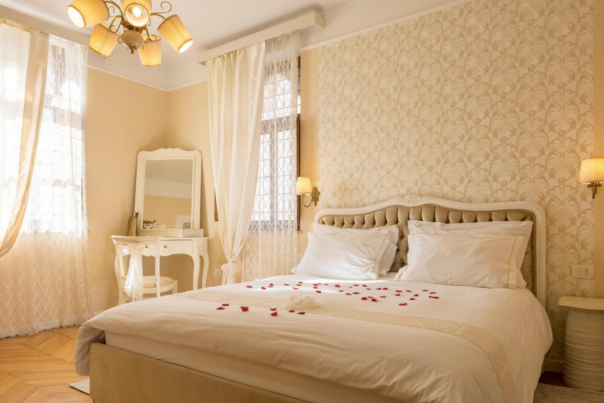 Benecanka Casa Veneziana ไพราน ภายนอก รูปภาพ
