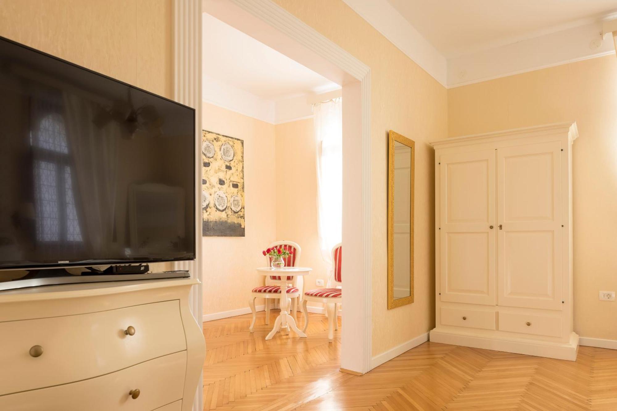 Benecanka Casa Veneziana ไพราน ภายนอก รูปภาพ